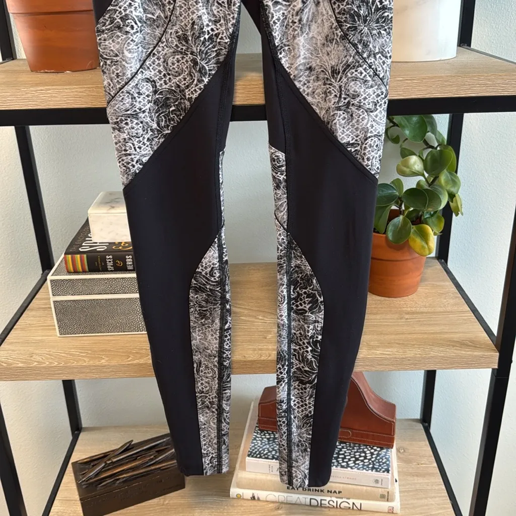 Lululemon Sweat & Repeat High Rise Running Legging Tight, 4 - Image 5