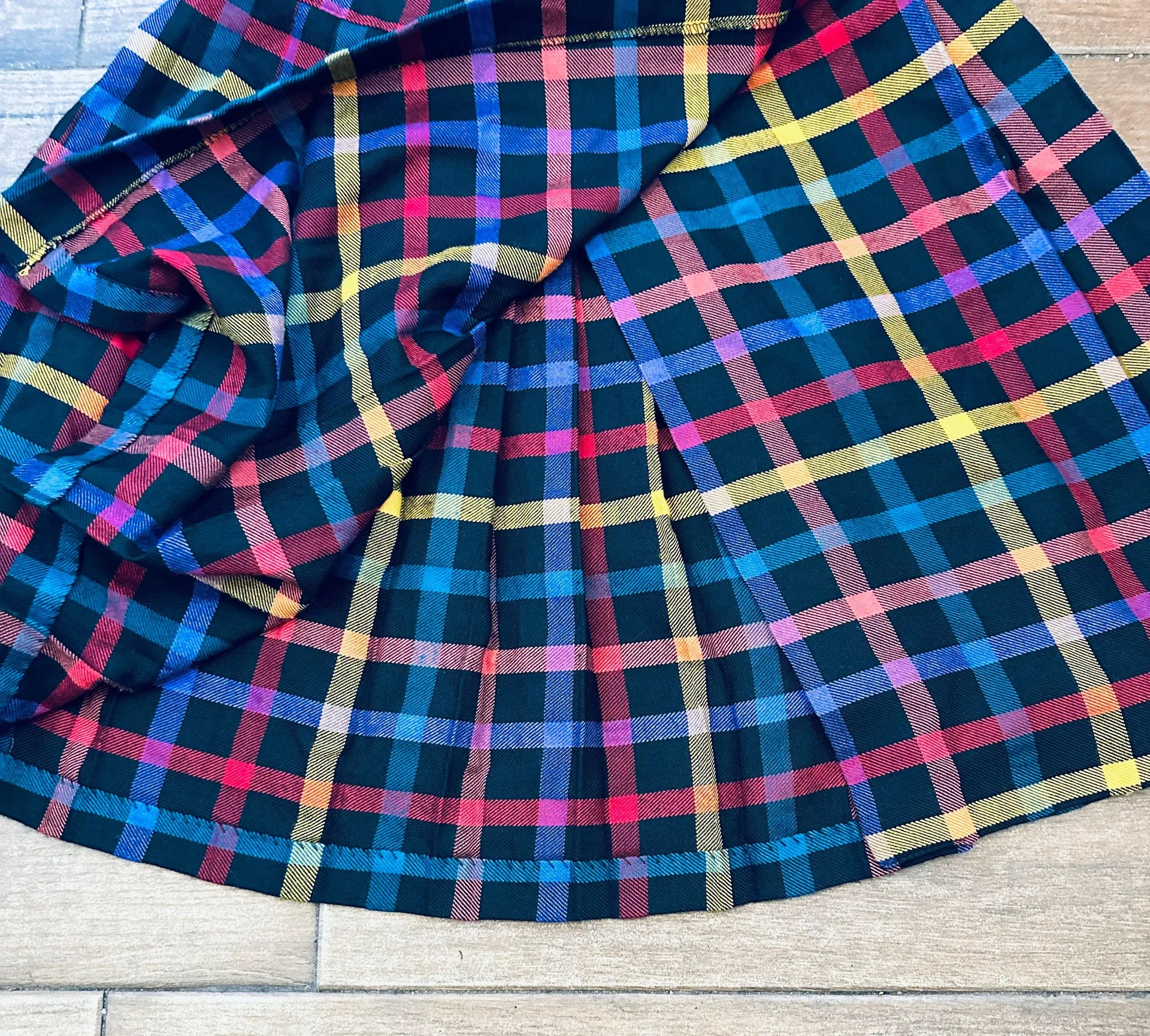 Bianca vintage plaid colorful pleated skirt size 11 - Image 4