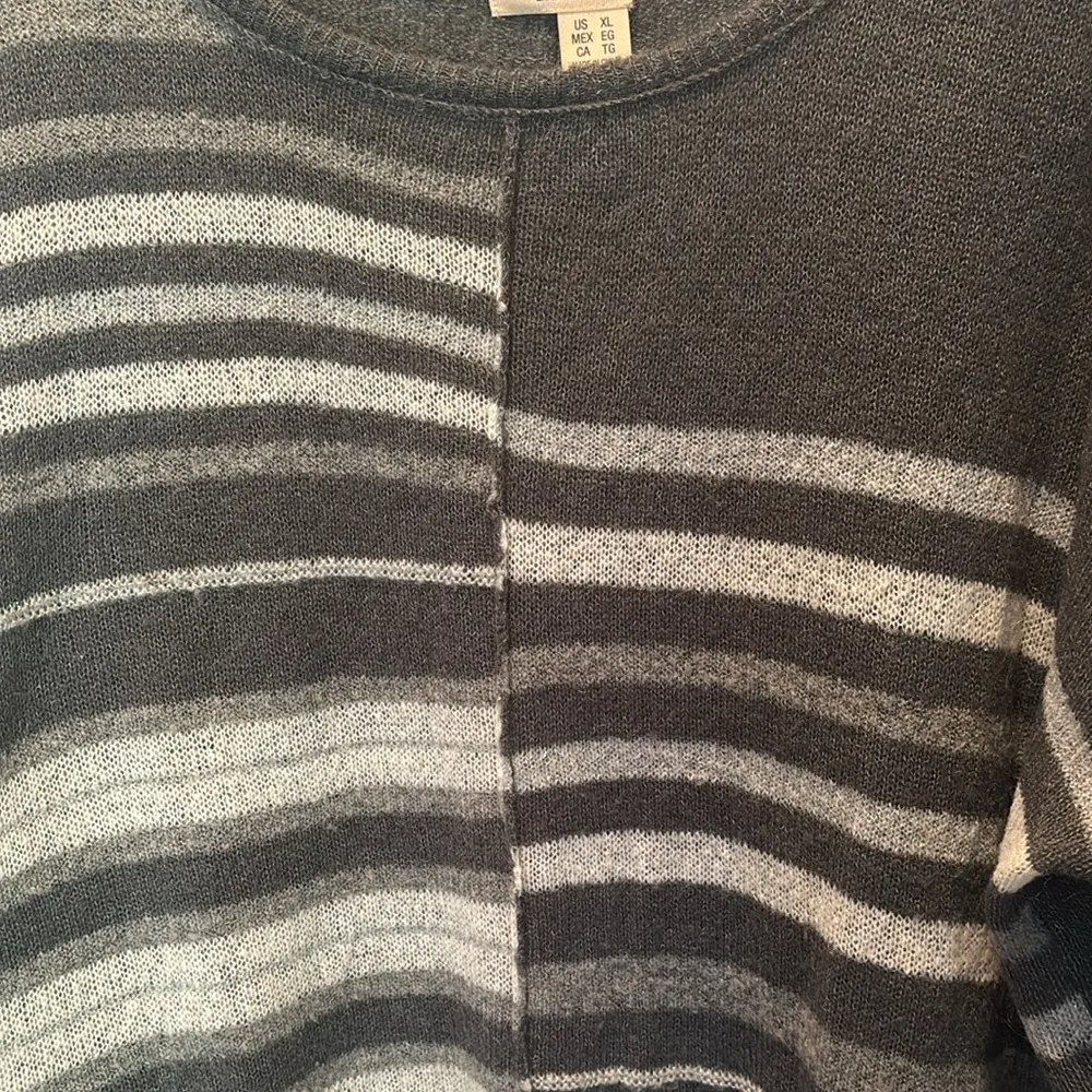 DKNY sweater - Image 2