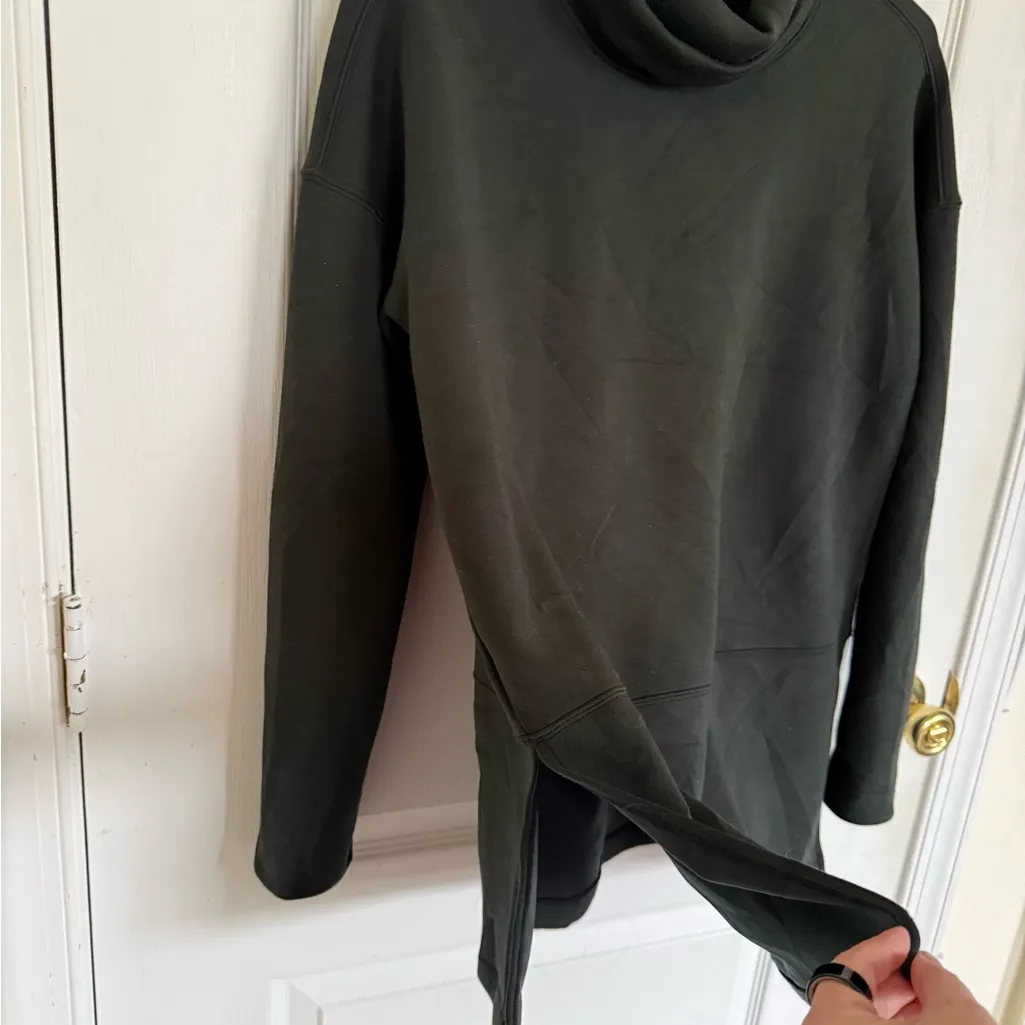 SPANX Air Essentials Turtleneck Tunic in Green - Image 2