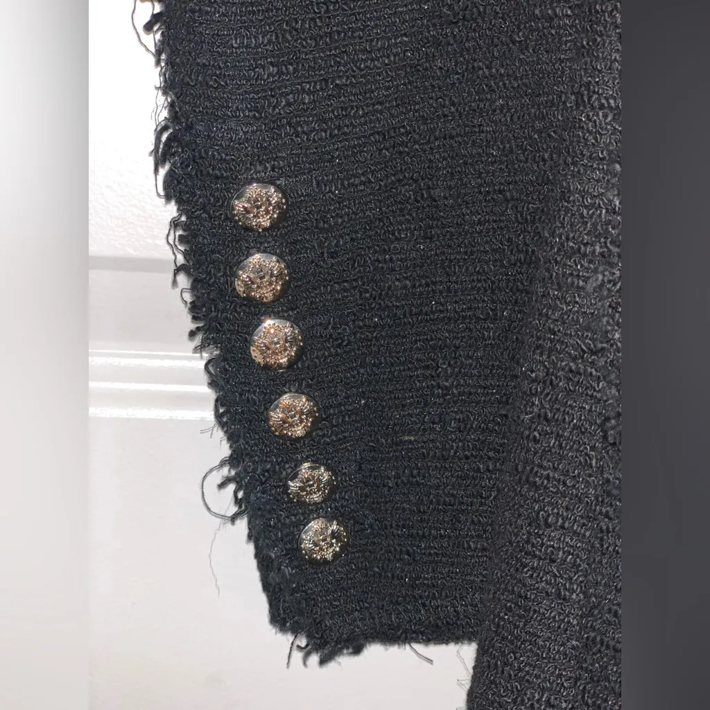 Zara Woman Black Frayed Textured Cardigan with Button Details.    Size-X-Small - Image 6