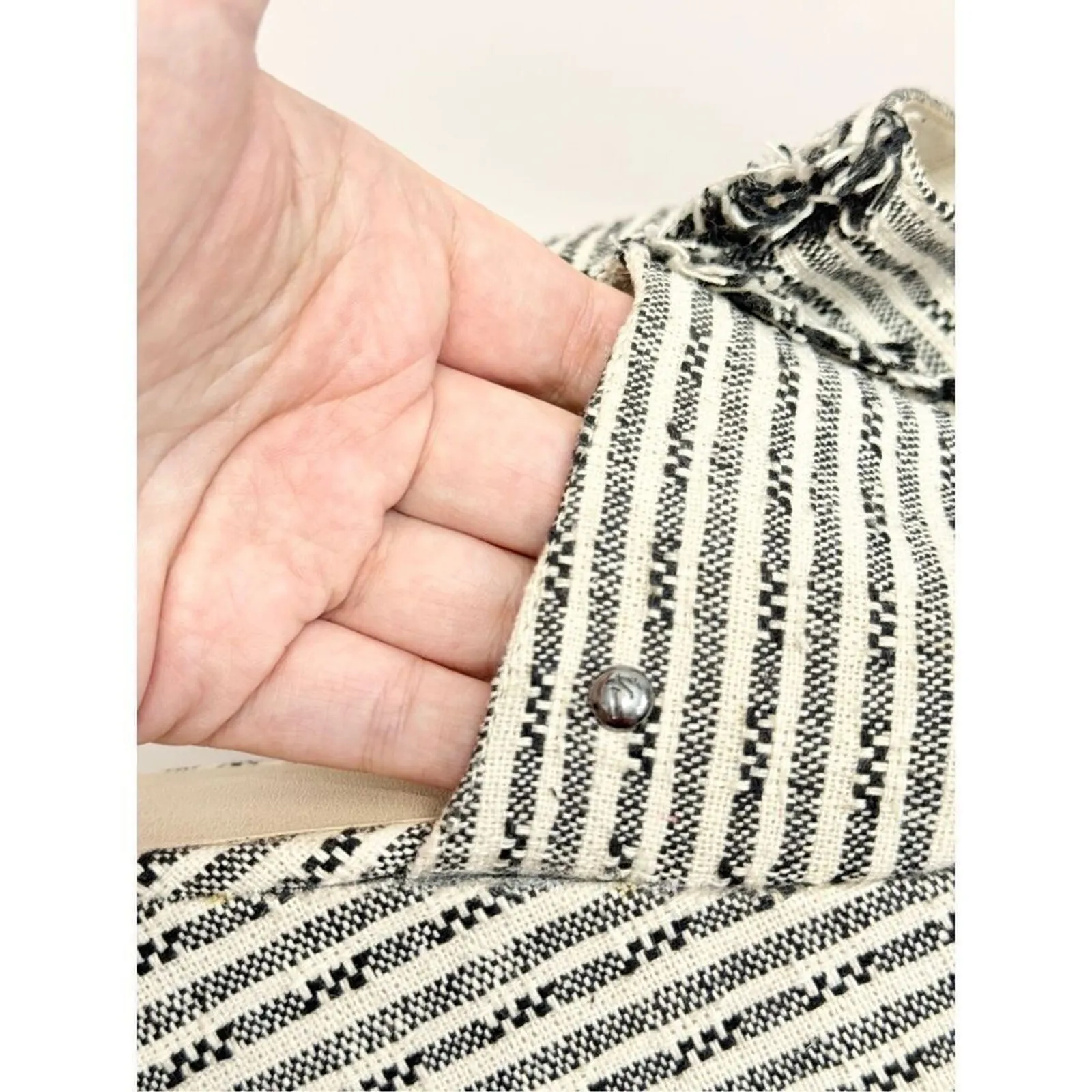 Simply Vera Wang Wedges Size 9.5 Black White Textile Upper Open Toe Sandals - Image 7