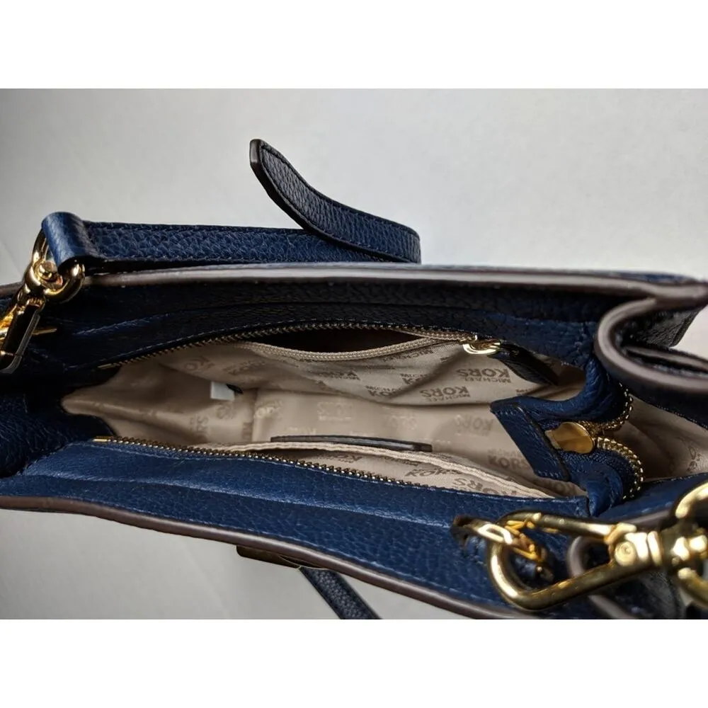 Michael Kors Hamilton Traveler Bag - EUC - Image 2