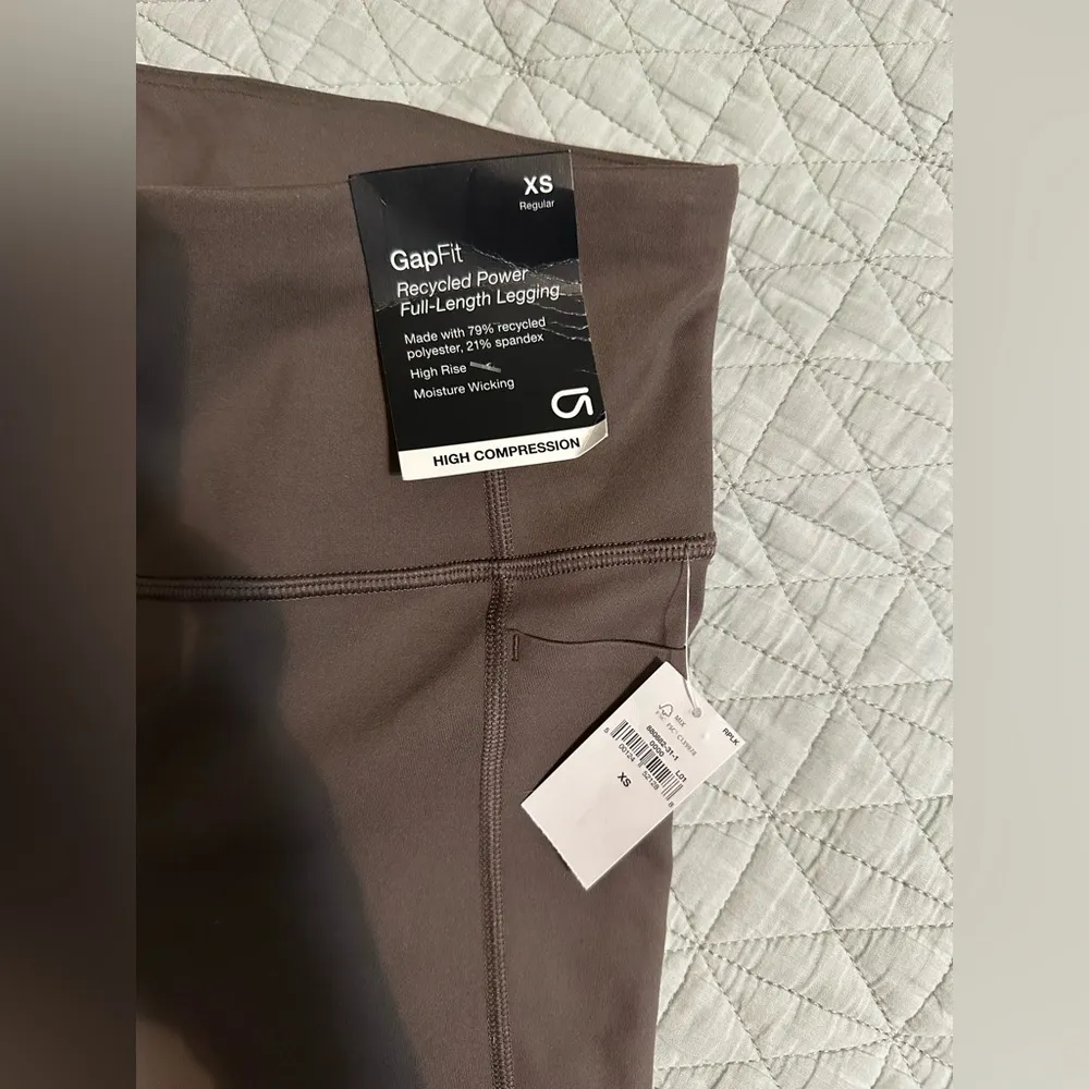 GapFit High Rise Power Full Length Leggings  new with tags size XS - Image 5