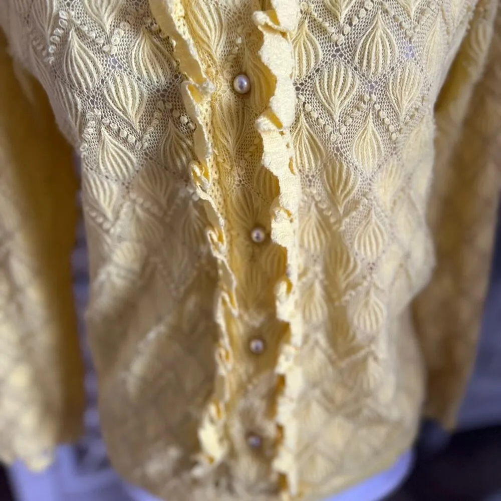 Vtg 1960s pointelle scallop ruffle cardigan sweater small butter yellow - Image 3