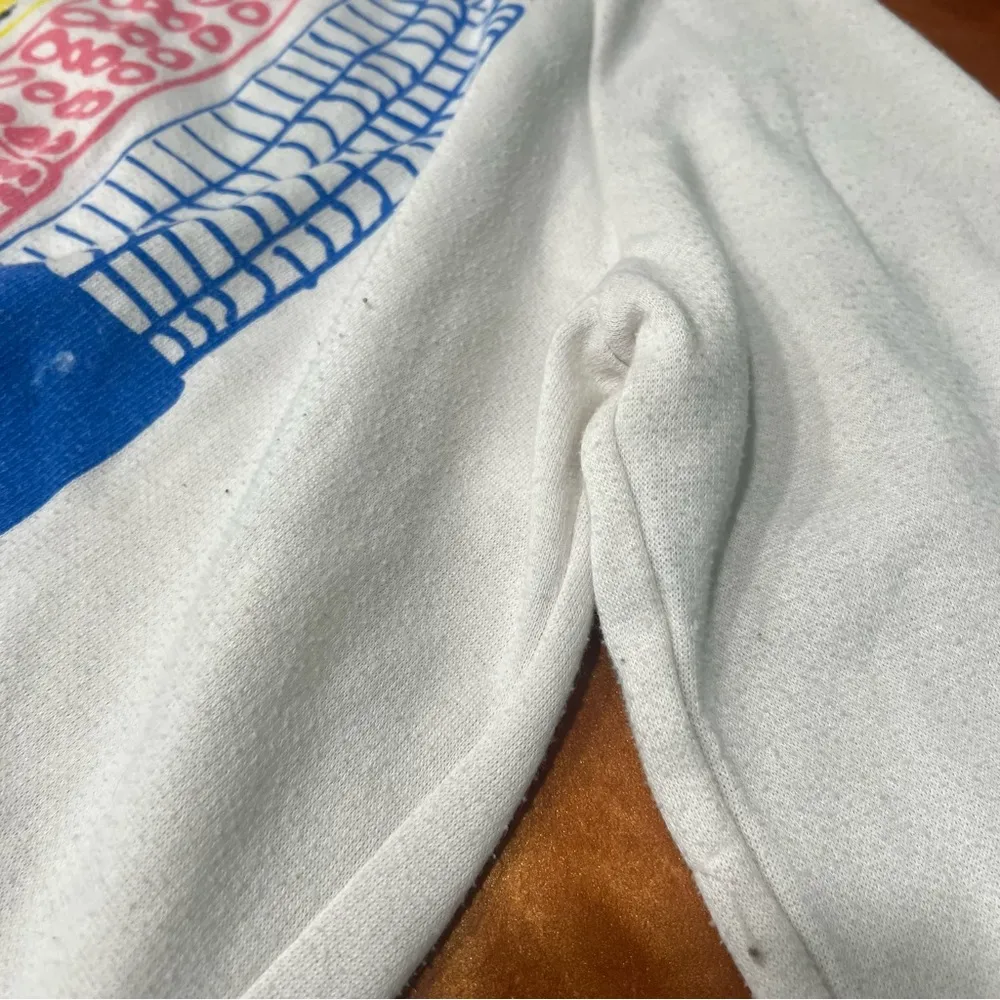 Vintage Ben Sprout Hong Kong CityScape Water Ferry Travel Sweatshirt white blue Size M - Image 6