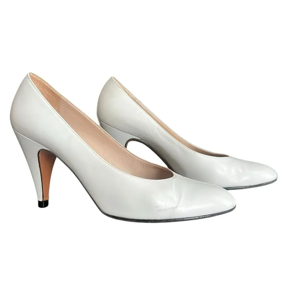 Salvatore Ferragamo Women’s Vintage 90s Round Toe White Leather Pump Heels Sz 5 - Image 2