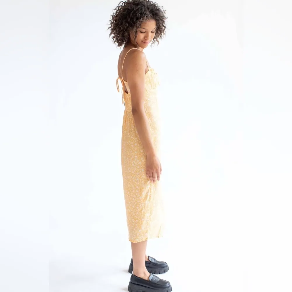 Abercrombie & Fitch Ditsy Floral Milkmaid Midi Dress - Golden Yellow - XS - Image 4