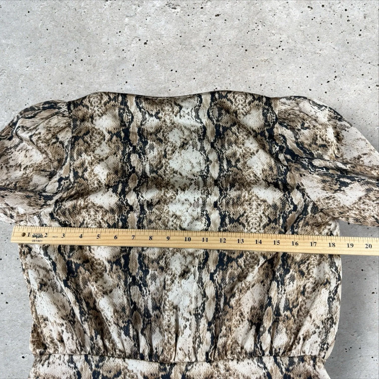 Ronny Kobo Lorie Python Snake Patterned Satin Long‎ Sleeve V - Image 7