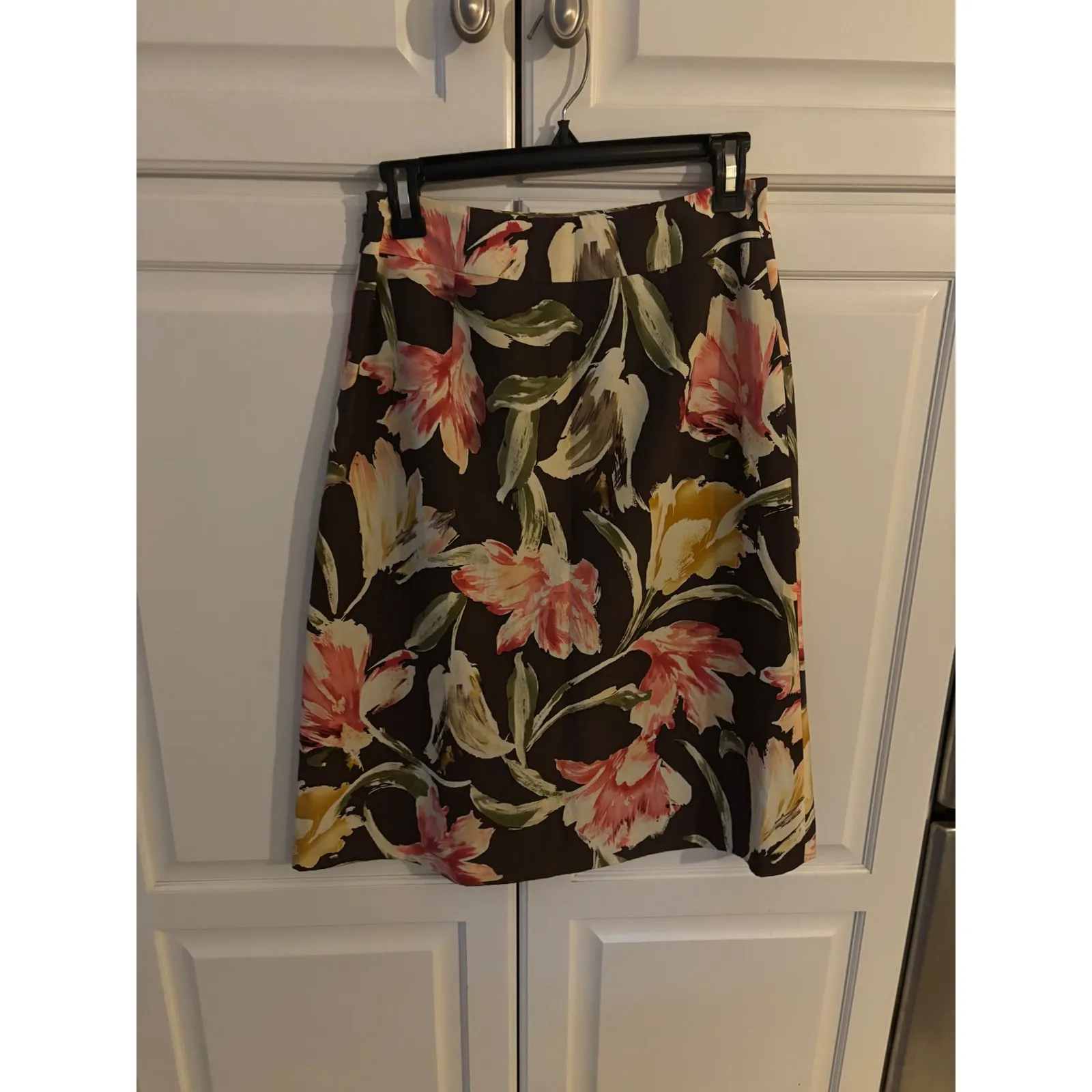 Talbots Petites Floral Silk Cotton Blend Pencil Skirt Size 2 Brown Pink Yellow - Image 4