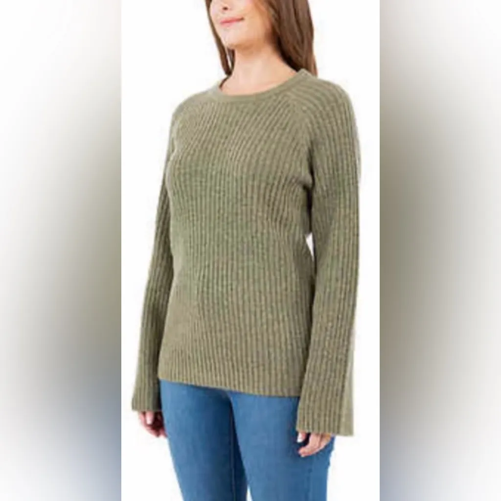 NWT Fever Ribbed Crewneck Sweater with Bell Sleeves Size Medium Green - Image 3