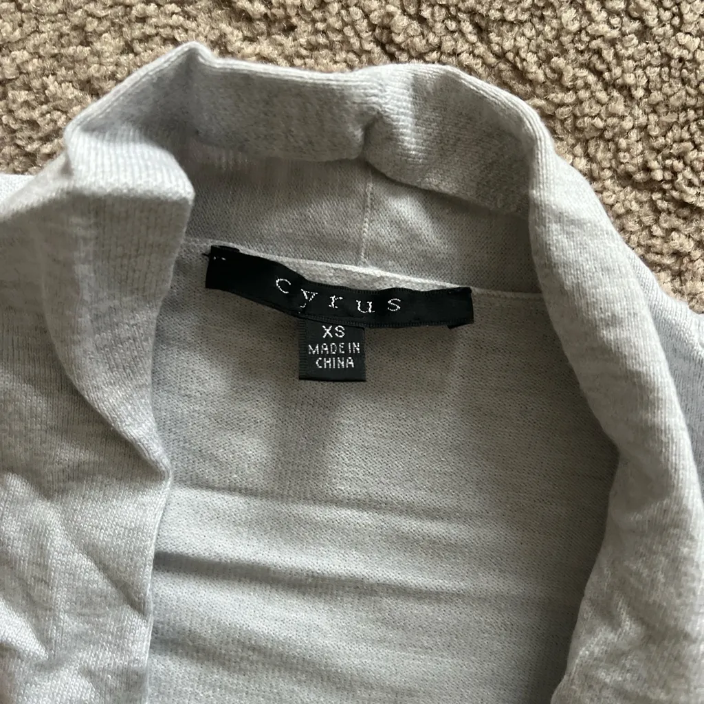 Cyrus Soft Gray Open Cardigan - Image 2
