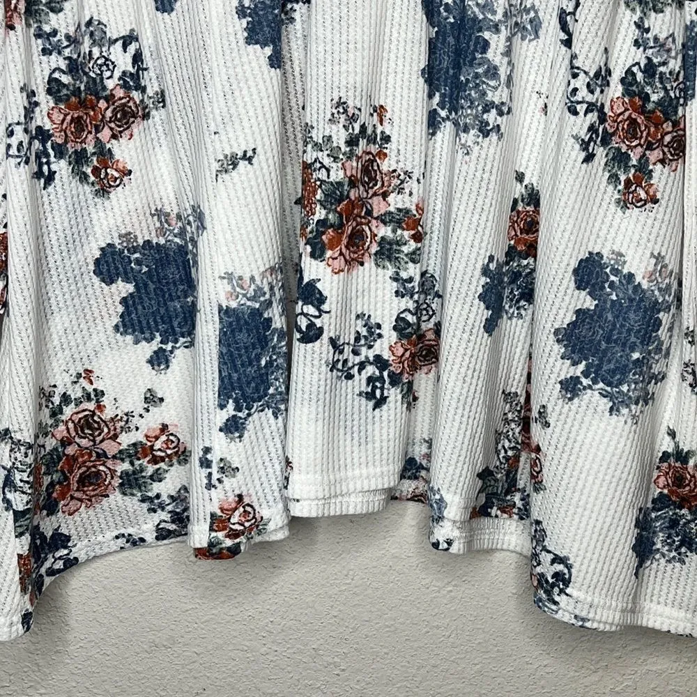 Gimmicks Floral Top - Image 3