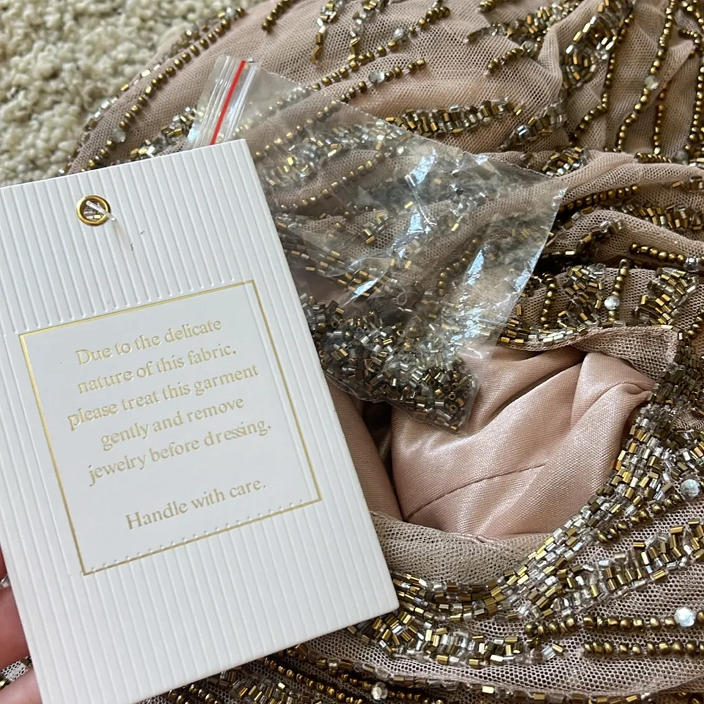 NWT‎ MacDuggal LONG SLEEVE BEADED COLUMN GOWN-
Mocha size 10 - Image 6