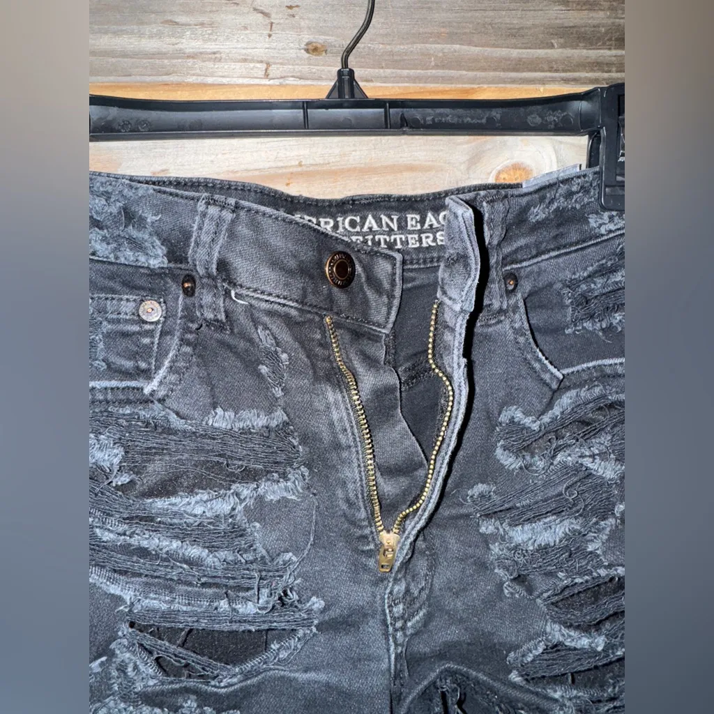 American Eagle shorts- vintage high rise festival- stretch- size 4- black - Image 4
