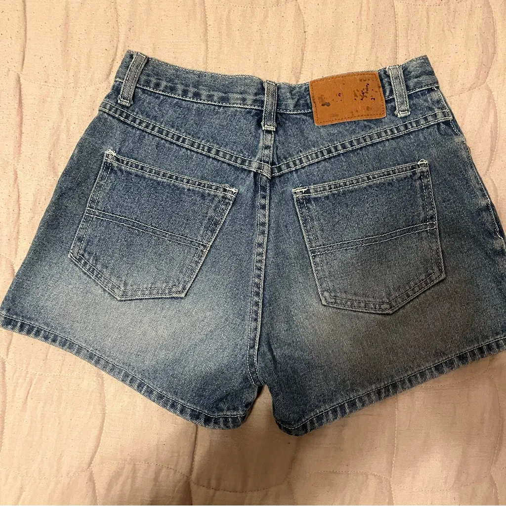 Vintage 90s Y2K Hot & The Gang Blue Denim Mom Shorts - Image 6