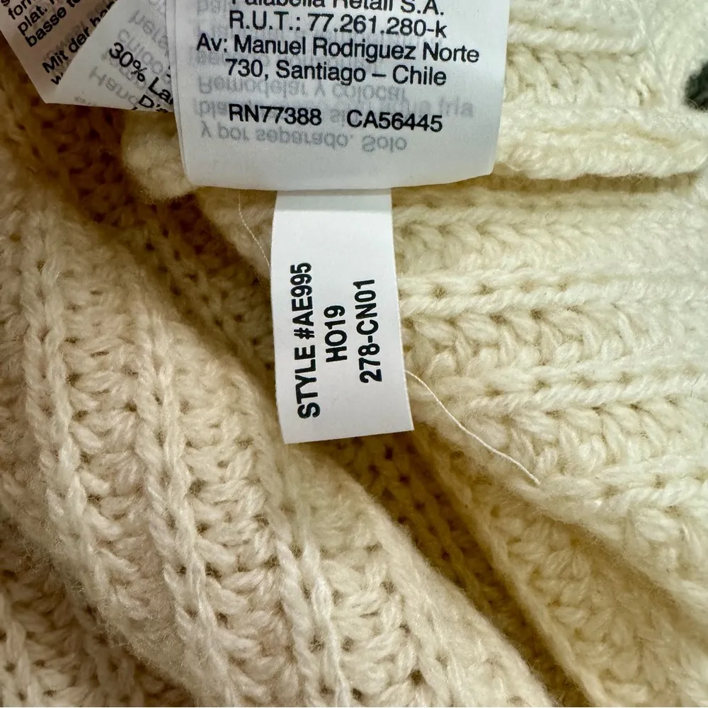 NEW J. Crew Pom-Pom Cable-Knit Pullover Crew Neck Sweater Natural Cream Small - Image 10