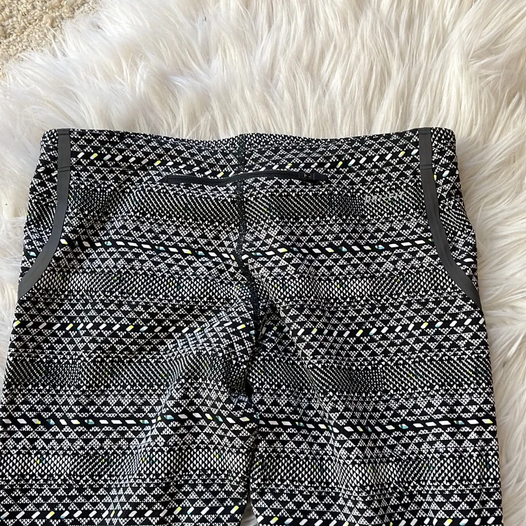 Nike Lux Black White Geometric Running Legging Tight - Image 10