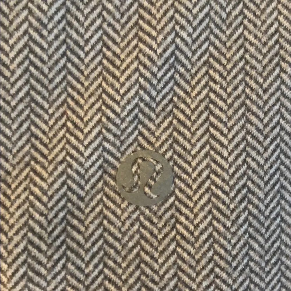 Lululemon  jacket - Image 5