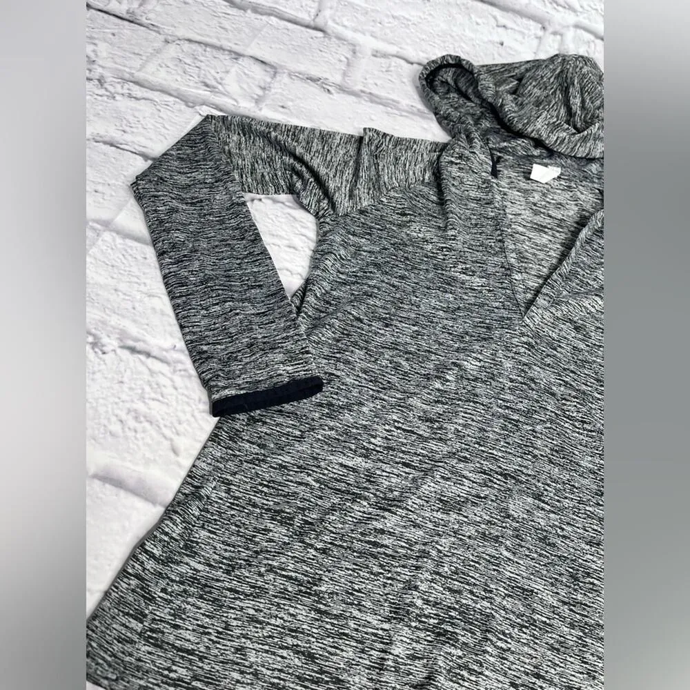 Under Armour tech gray pullover hoodie size XS heat gear - Image 5
