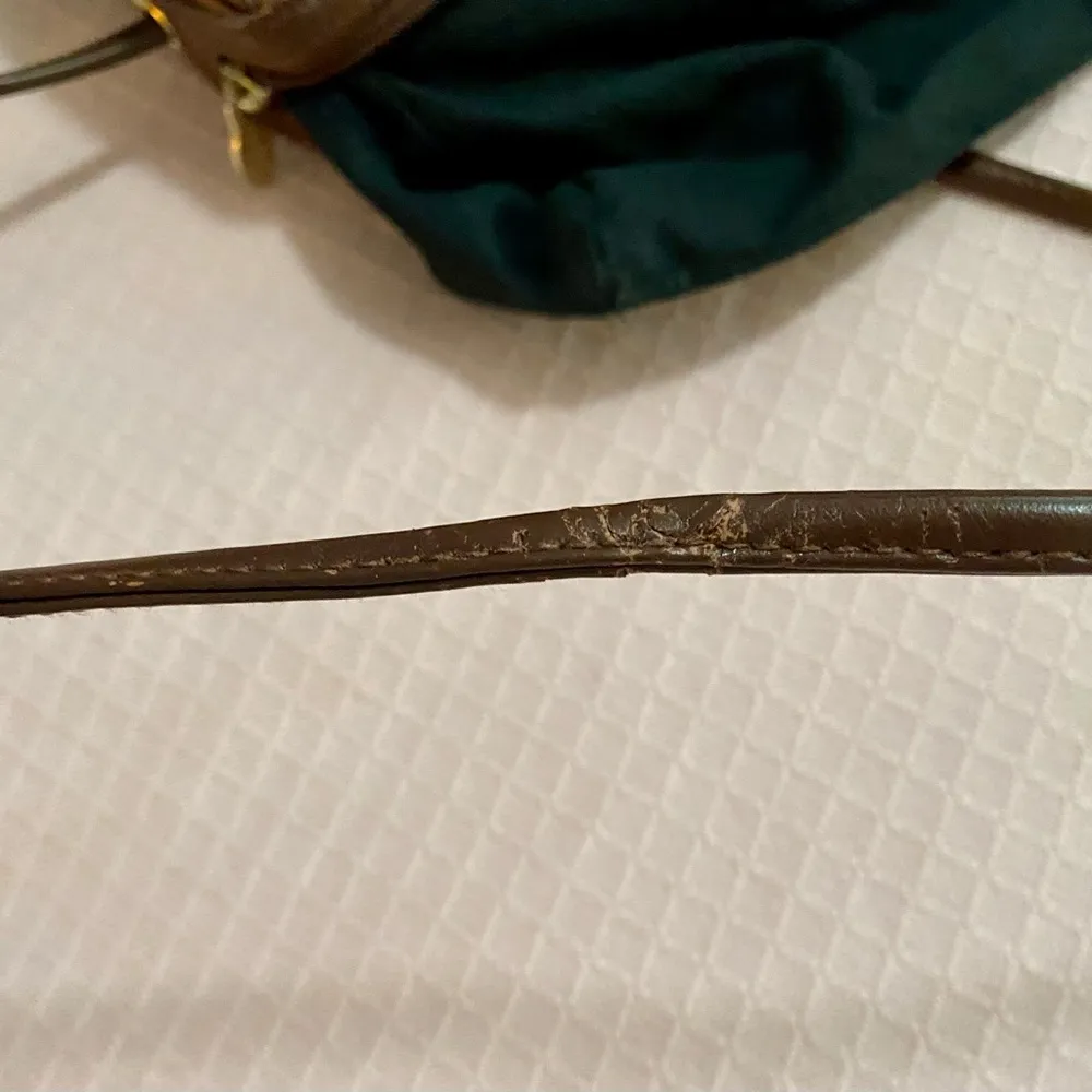 Liz Claiborne Medium Brown Crossbody with Dark Brown Trim and Two Twillies EUC - Image 8