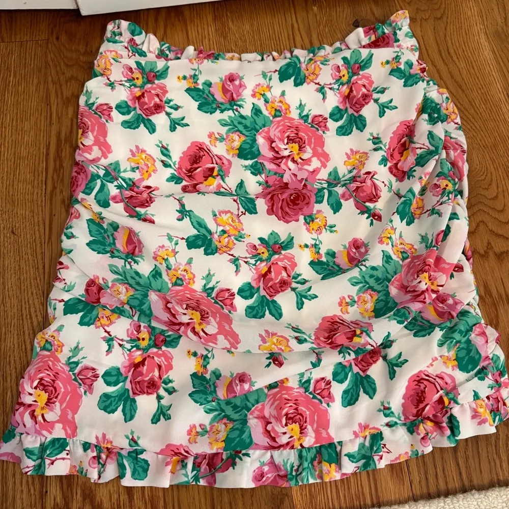 For Love & Lemons Becca Mini Skirt in Ivory With Pink Flowers size Medium - Image 4