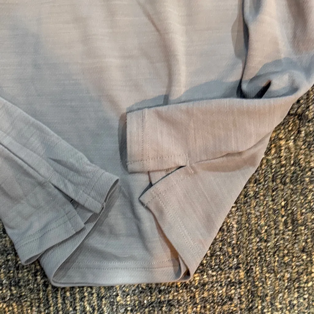 Nike  Dri Fit Gray Quarter-Zip Pullover - Image 4