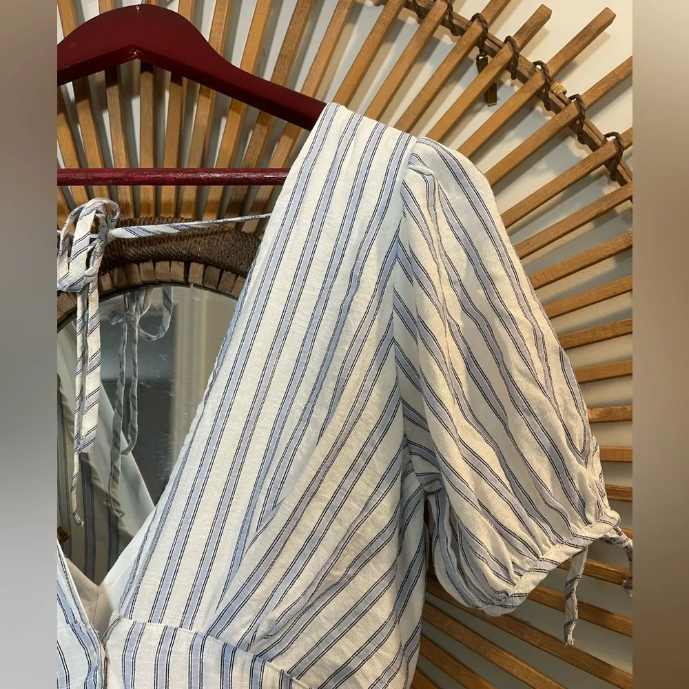 Women’s Favlux Blue & White Striped V-Neck Dress Button Down Tie Back Coastal M - Image 4