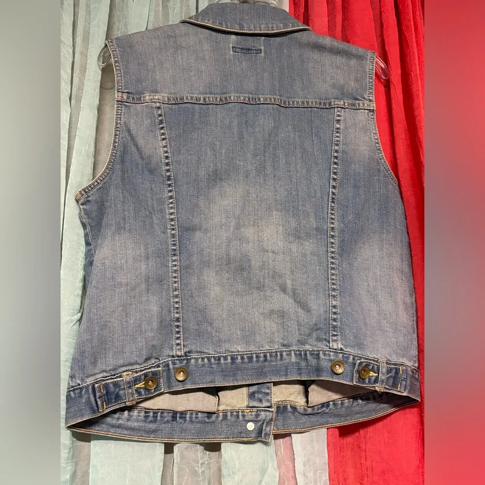 Tommy Hilfiger  denim vest size large like new - Image 3