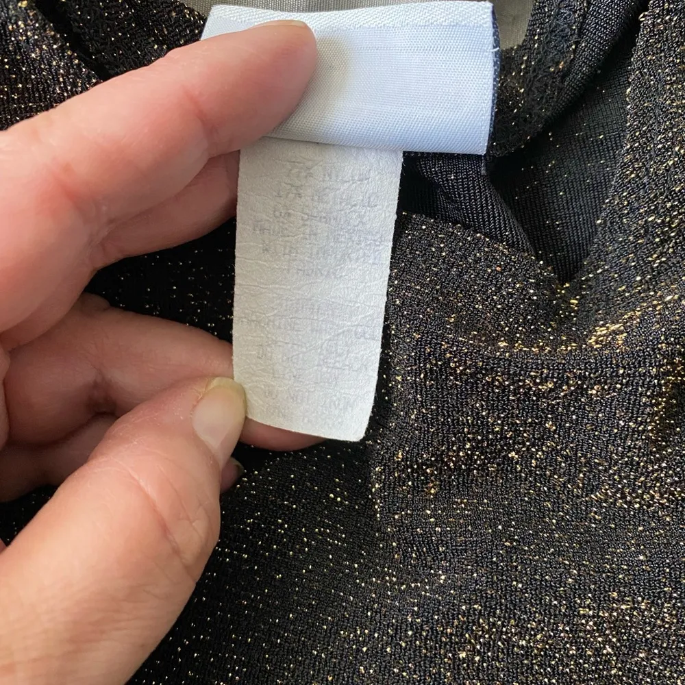 Impressions Black with Gold Specks Top Size Small - Image 3
