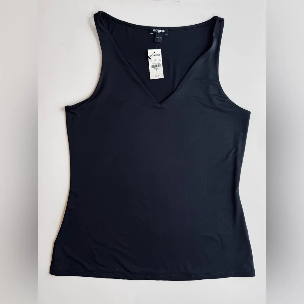 Express Women’s Double Layer Black V-Neck Tank Top Size M NWT - Image 5