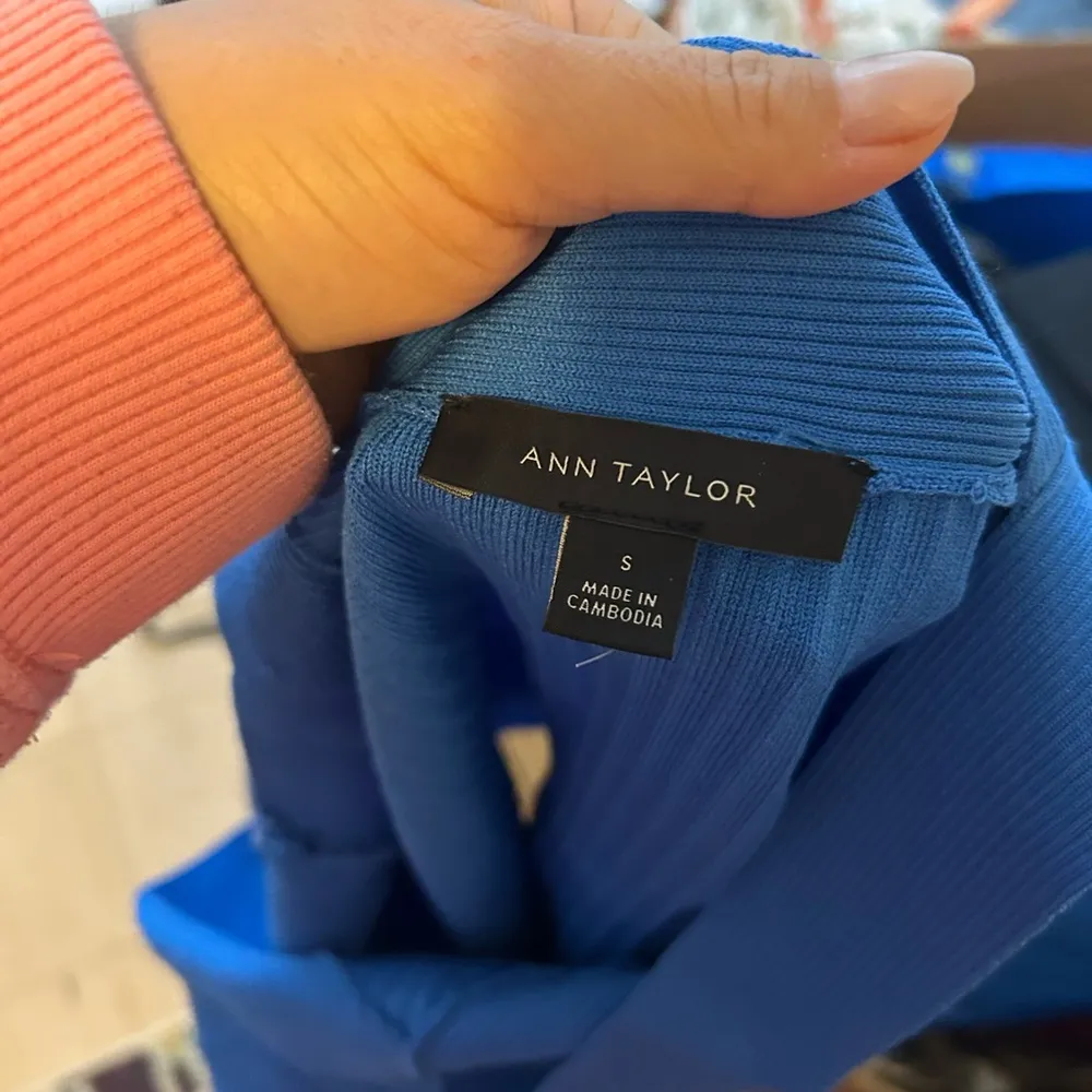 Ann Taylor Ribbed Square Neck Sweater Shell - Image 3