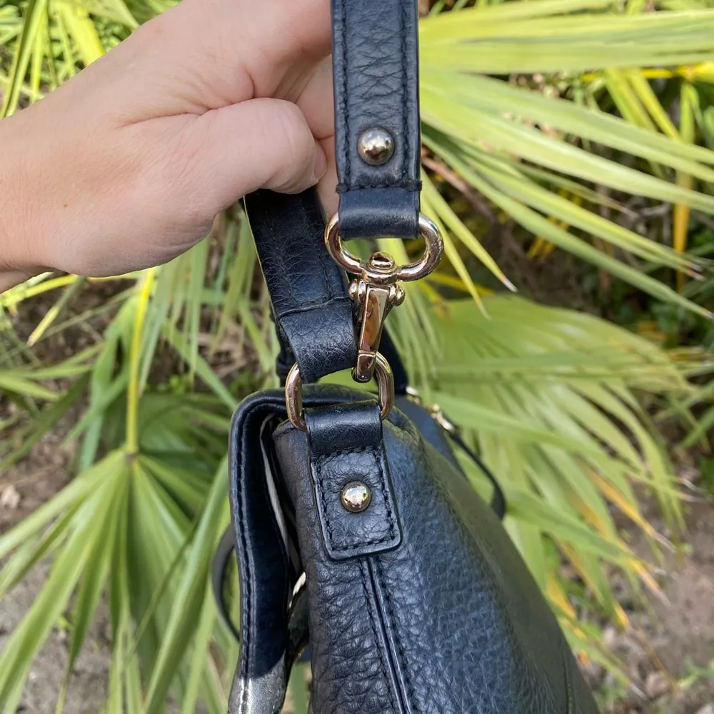 •  • Black pebbled Leather Crossbody Removable Strap - Image 7