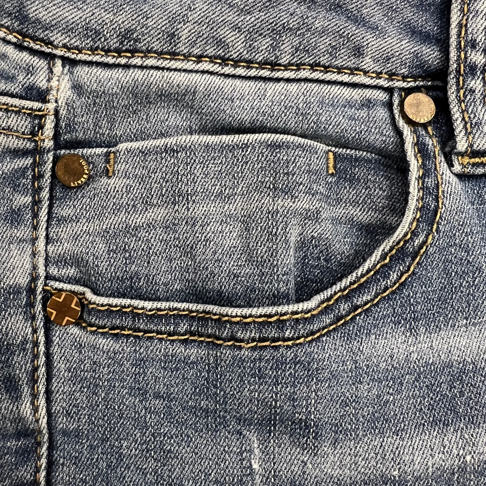 Liverpool Jeans Company Peyton Boyfriend Jeans Mid Rise Light Wash Size 8/29 - Image 7