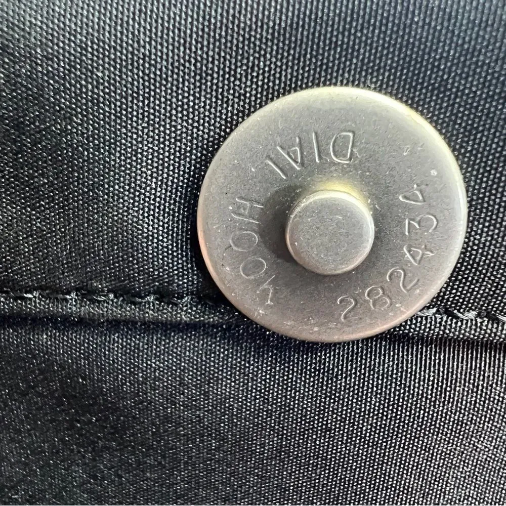 Reaction Kenneth Cole Small Handbag - Image 5