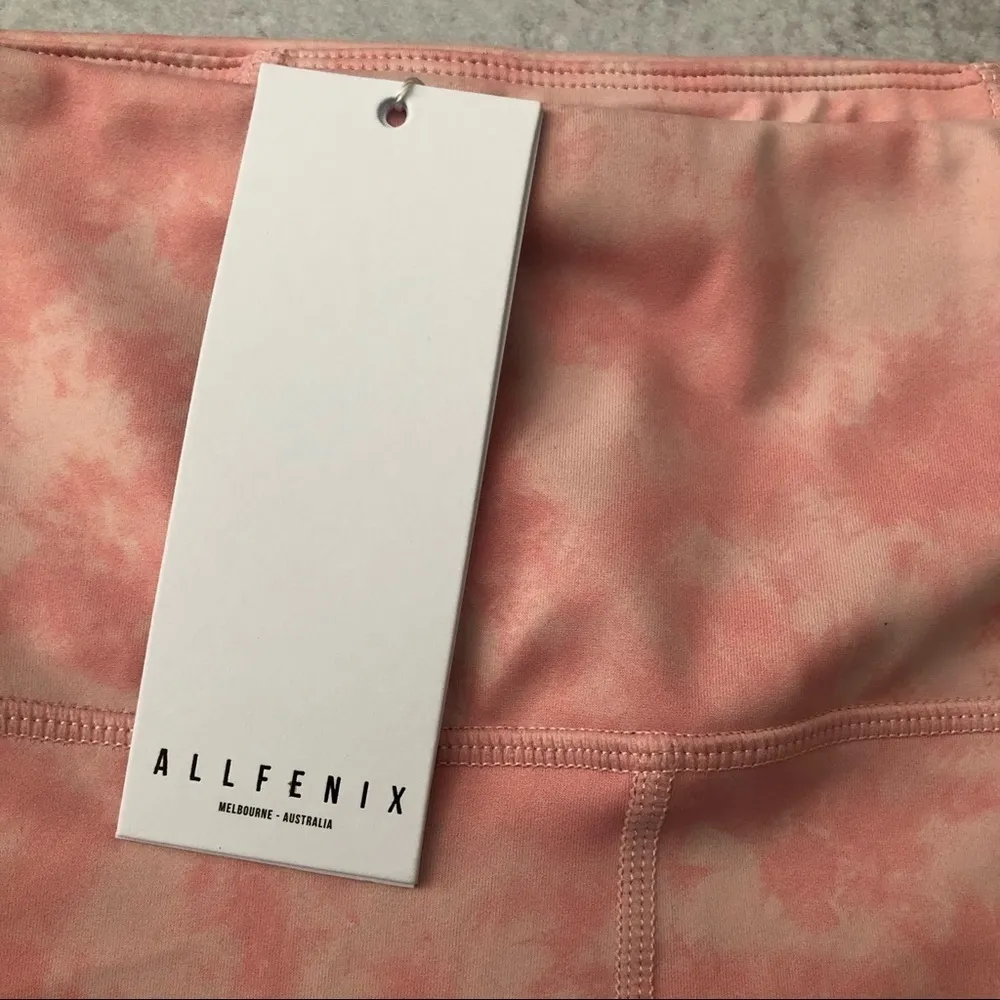 All Fenix Pink Blush & White Tie Dye 7/8 Activewear Leggings NEW - Image 3