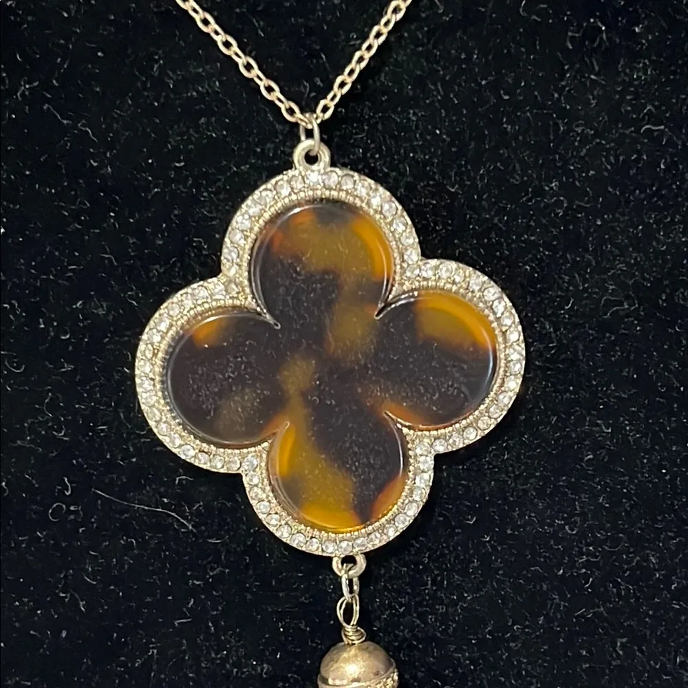 Animal Print Clover Pendant Necklace Gold - Image 2