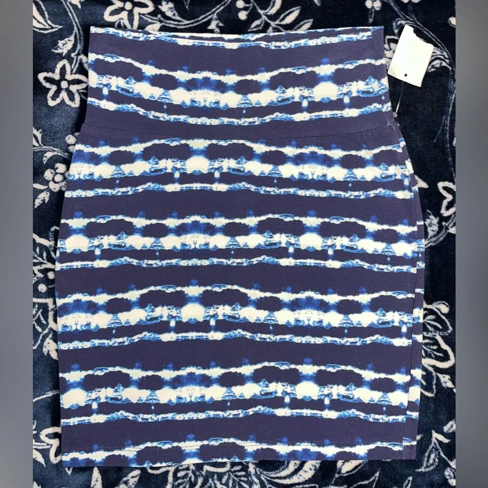 Y2K Charlotte Russe Code Beach Club Tie Dye Mini 12-14” Waist - Image 3