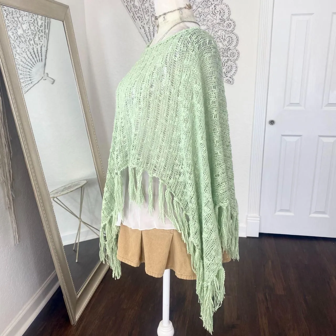 Ethereal Light Mint Green Fairycore Whimsygoth Crochet Fringe Shawl Top OS Size undefined - Image 2