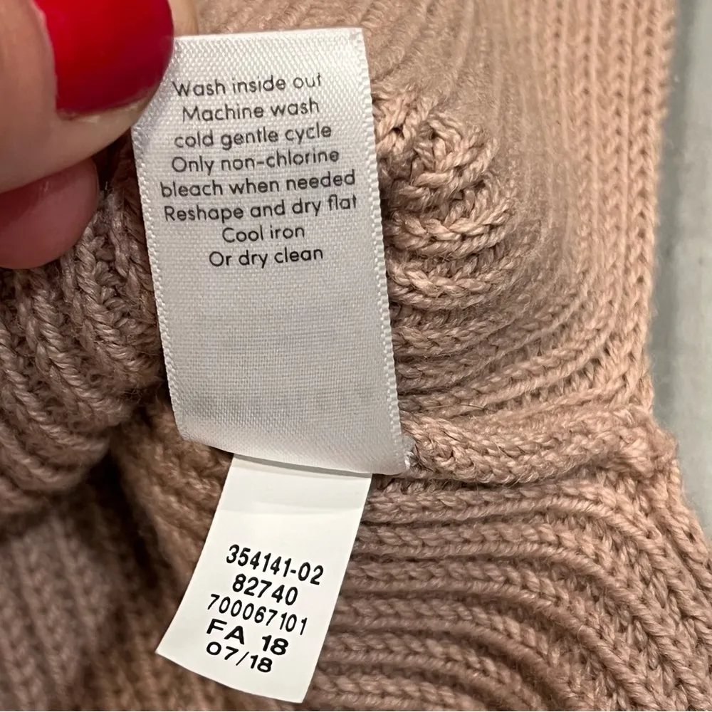 Athleta Rose Pink Oversized Cable Knit V Neck Switchback Pullover Sweater XS - Image 10