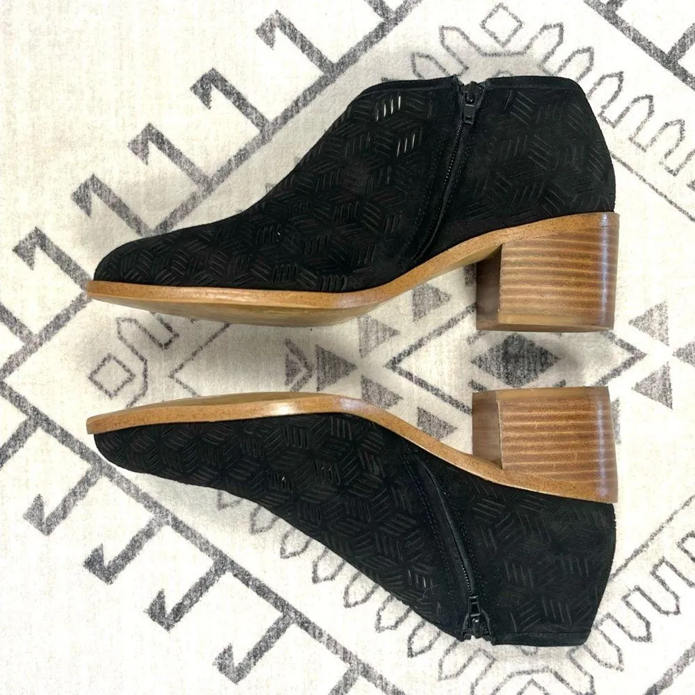 Iddah Black Perforated Side Cutout Ankle Boot Size 9 - Image 6