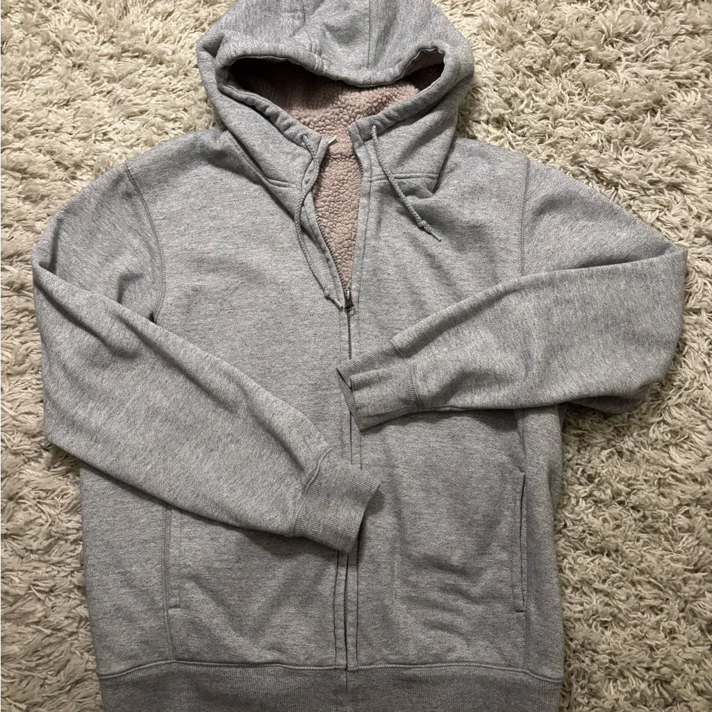 Uniqlo Gray Teddy Jacket with Cream Sherpa Lining Size L - Image 12