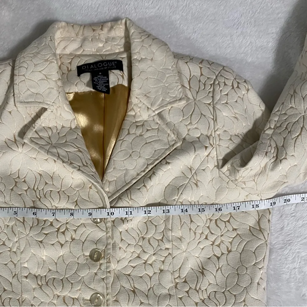 Dialogue The New Language Of Style Elegant White Floral Women's Jacket Blazer - Image 8