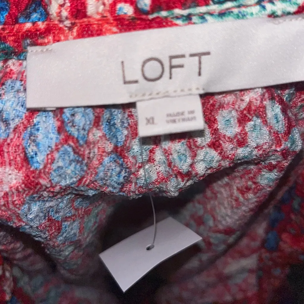 Loft Women's XL Garden Ruffle Tie Neck Blouse Textured Multicolor Red - Image 2