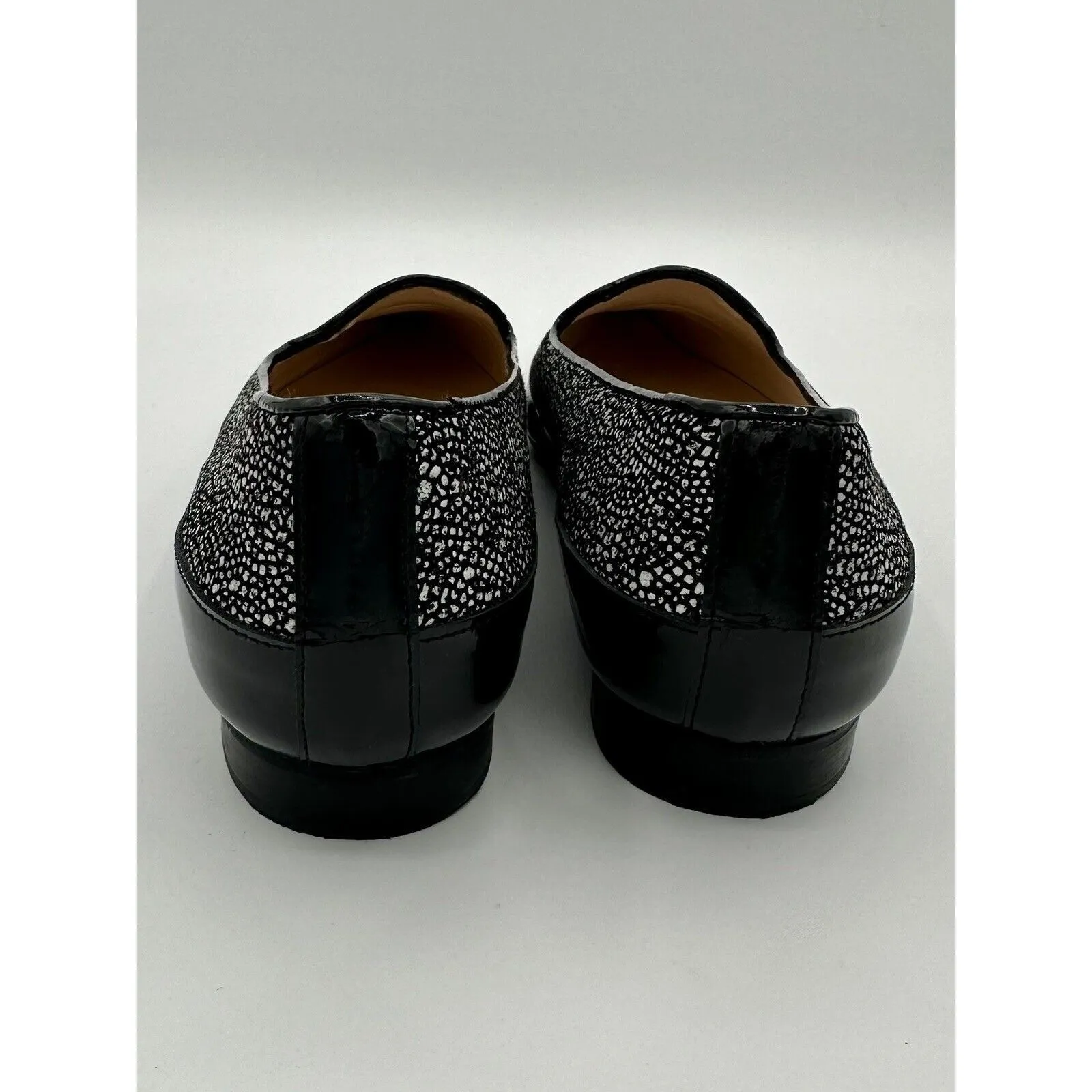 Jon Josef Made In Spain Pointy Toe Black And White Flats Loafers Size 7 EEEUC!!! - Image 3
