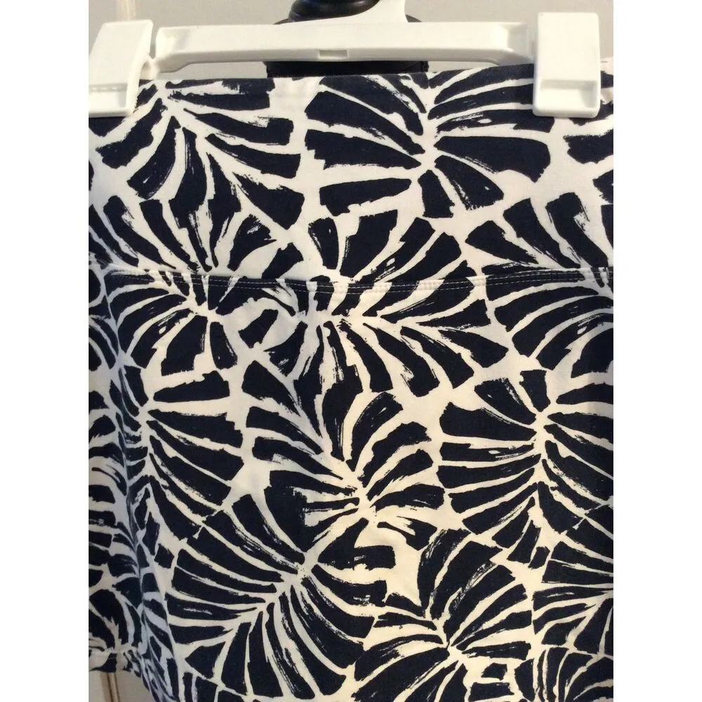 Soft Skorts Medium Black White print Cotton Stretch - Image 3