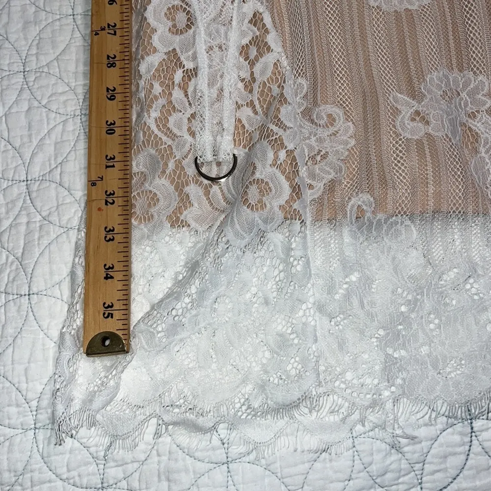 TwoTwinStyle medium white summer lace dress boho sexy padded adjustable garter - Image 7