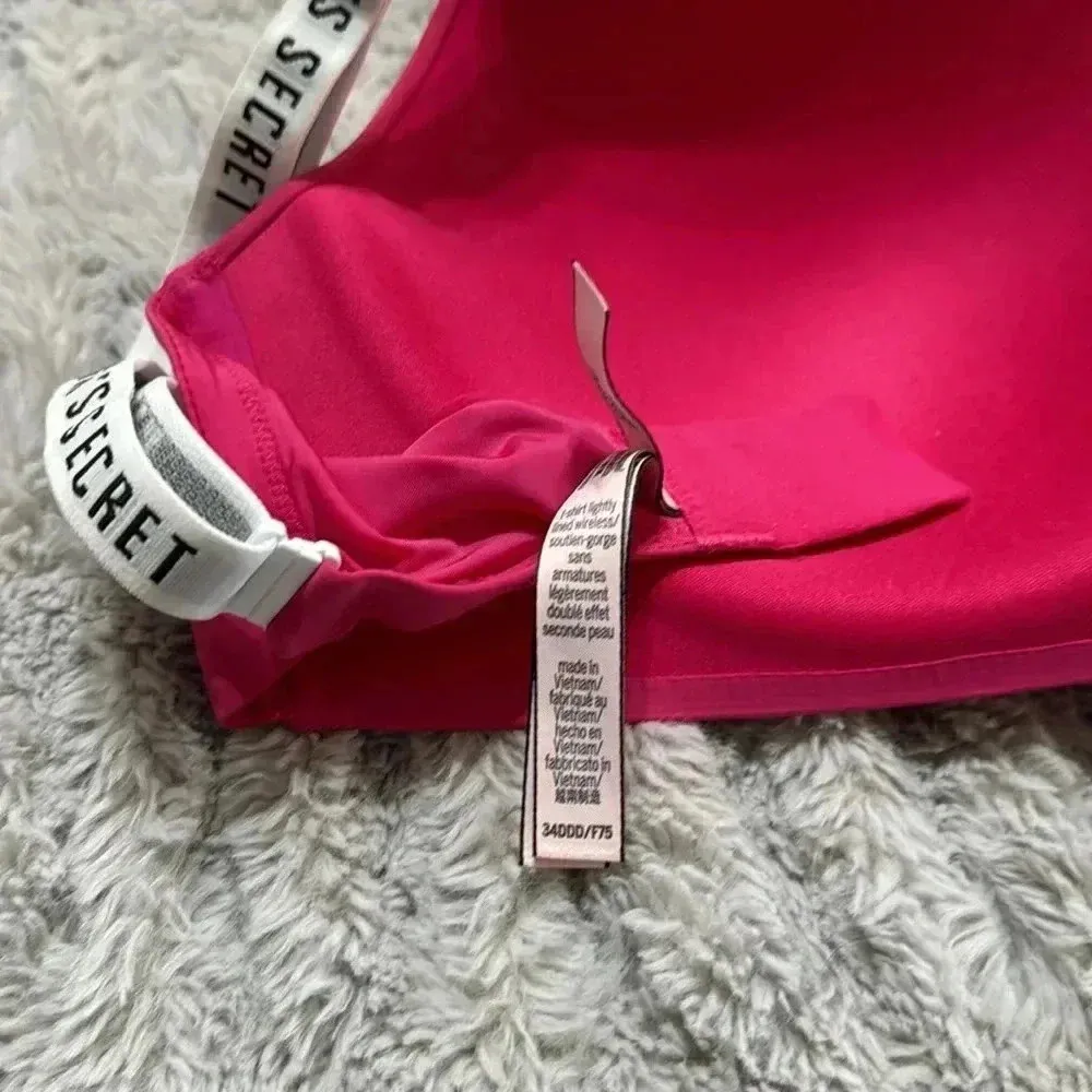 NWTS Victoria’s Secret Bra - Image 5