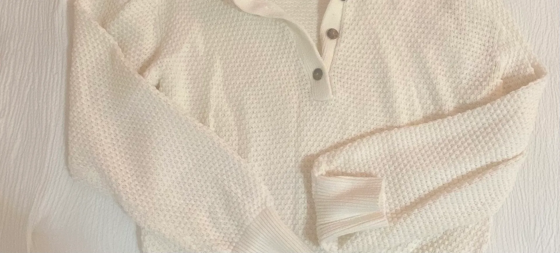 Urban Outfitters White Knitted Sweater Size M - Image 3