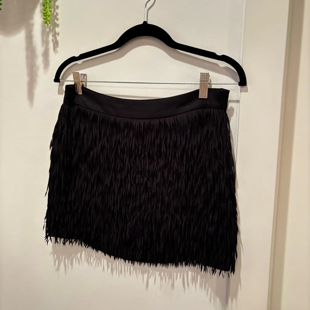Express Black Fringe Party Y2K Mini Skirt Satin Waistband Zipper Closure Size 2 - Image 2